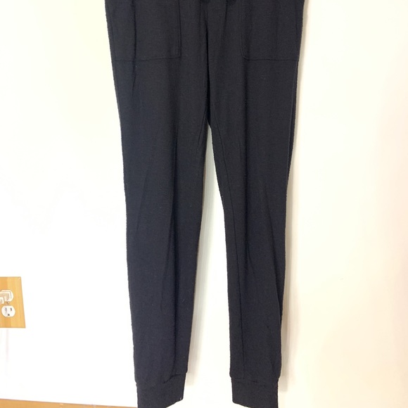 Simple Pleasures Black Loungewear Sweatpants with Tapered Ankle Size Medium - Picture 2 of 2